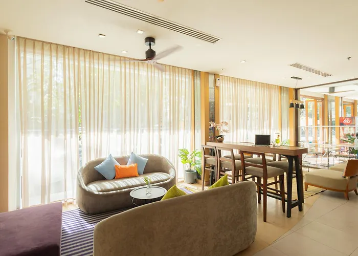 Ashlee Plaza Patong Hotel & Spa